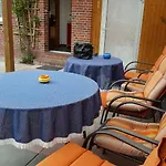 Apartman Wohnung 1 Mit Ueberdachte Terrasse Zum Garten Naehe Strand Und Hafen Bensersiel Bensersiel