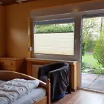 1 Mit überdachte Terrasse Zum Garten Nähe Und Hafen Apartamento Bensersiel